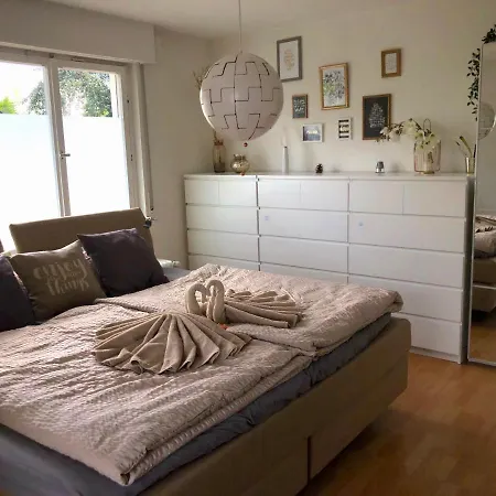 Traumgarten Premium Ferienwohnung Mit Pool Lägenhet *